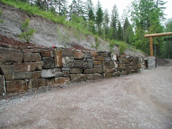 Castle Rock Retaining Block Small Drystack - Image 4